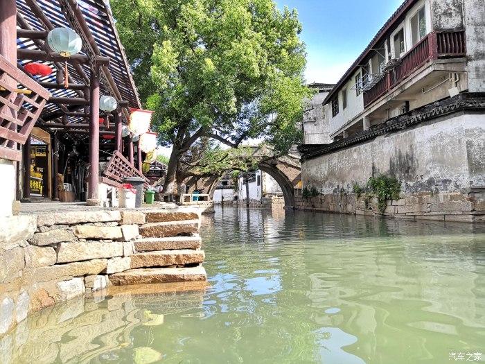 利物浦高层看好亨德森的留队前景